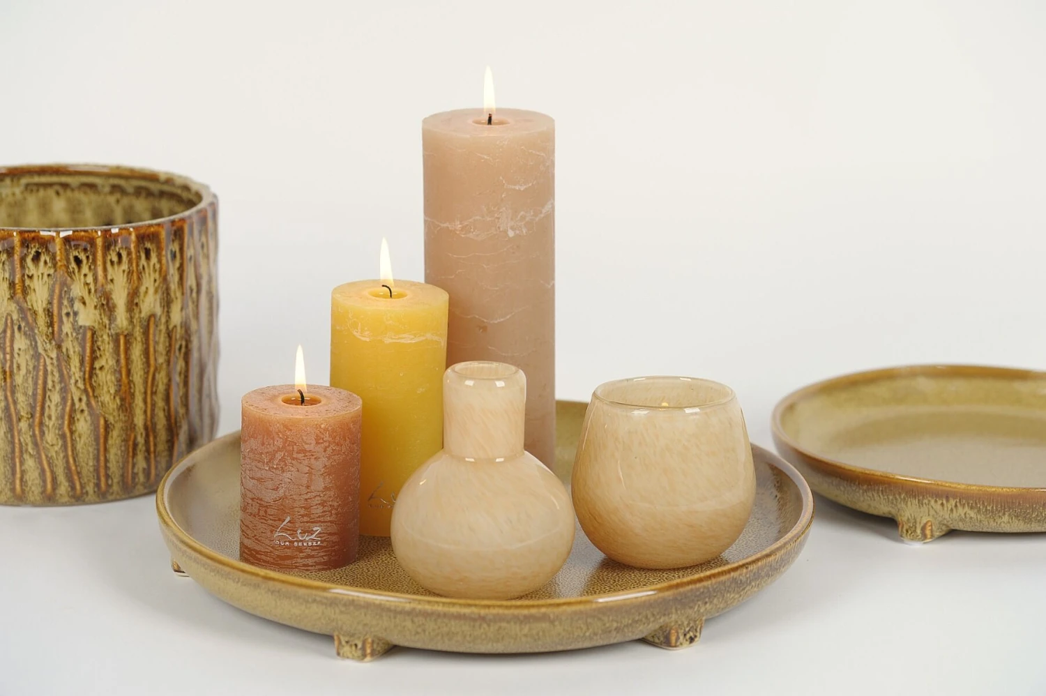 Oldenhof Large Schaal Met Opstaande Rand ø 32,3 Cm Okergeel 2 Oldenhof Large Schaal Met Opstaande Rand ø 32,3 Cm Okergeel - Afbeelding 2