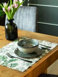 Oldenhof Herb Coreander Placemat 35 X 48 Cm Linnen 2 Stuks -Oldenhof 8003sum hc printed washed linen placemats coriander by linoroom lr34