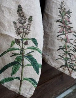 Oldenhof Mint & Rosemary Handdoek 42 X 60 Cm Linnen 2 Stuks -Oldenhof herbal linen kitchen towels by linoroom